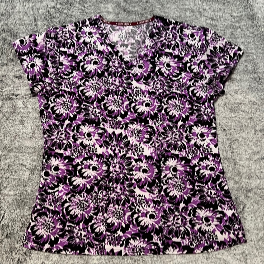 Floral scrub top